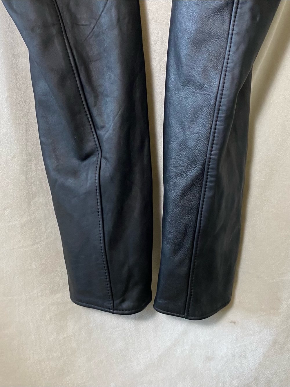 Black Leather High-Waist Chaps Pants with Full-Length Zippers - Picture 8 of 8